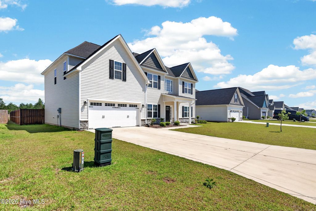 Photo of 520 Indigo Johnston Drive, Jacksonville, NC 28546 (MLS # 100575979)