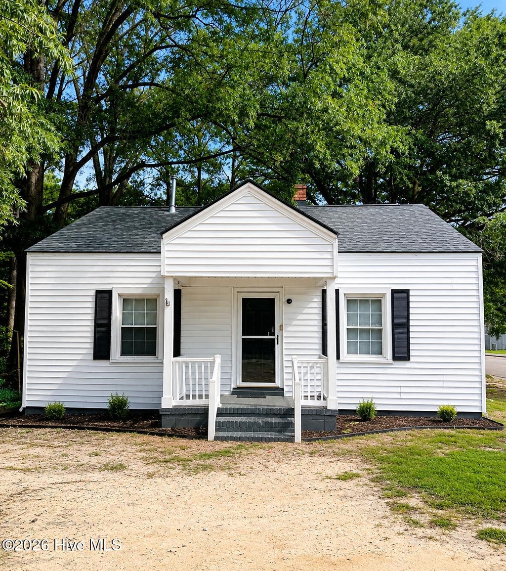 Photo of 1100 Churchill Avenue SW, Wilson, NC 27893 (MLS # 100596211)