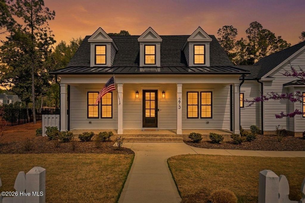 Photo of 275 Hollycrest Drive, Pinehurst, NC 28374 (MLS # 100564010)