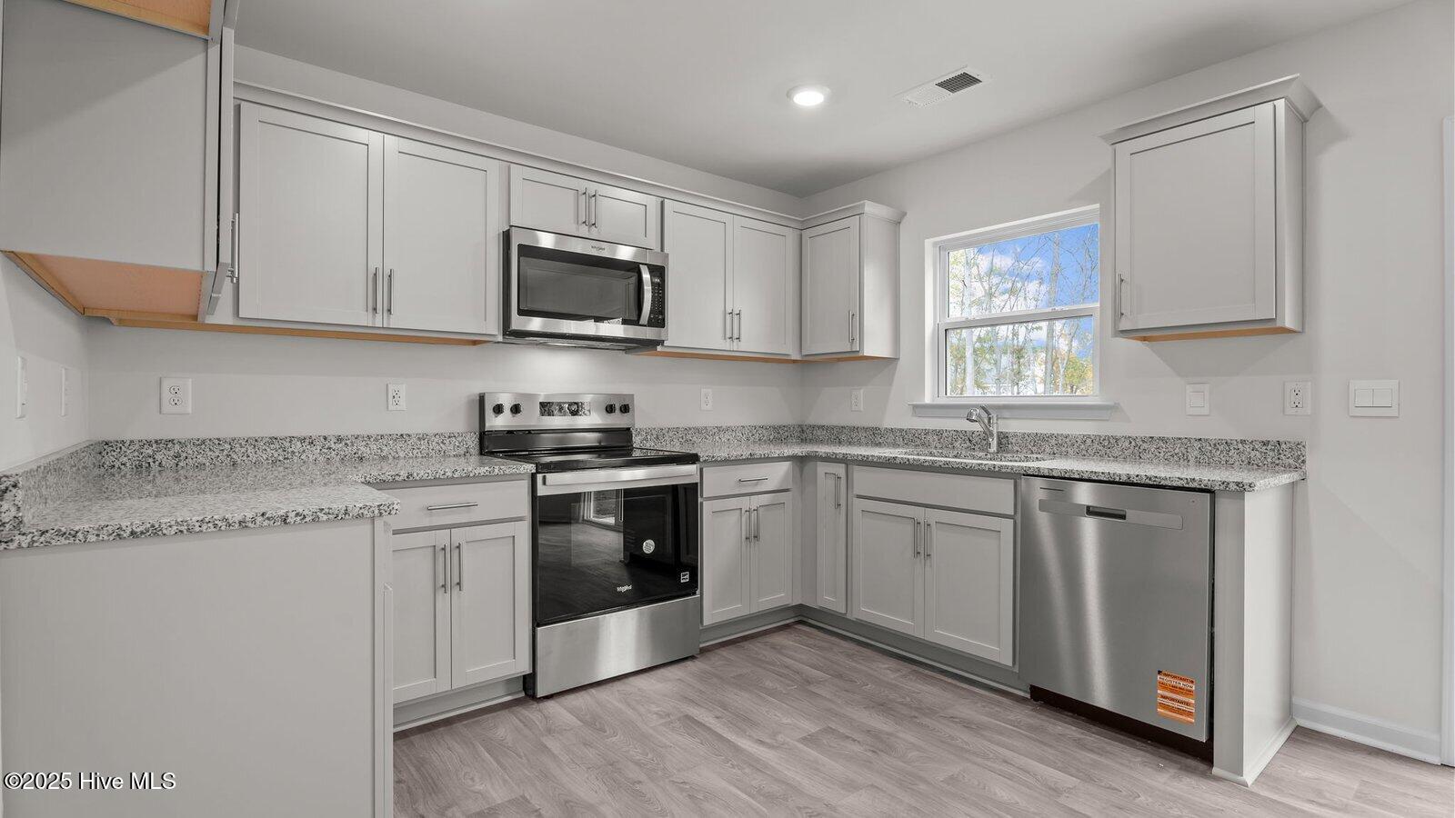 3820 Dianne Drive NW