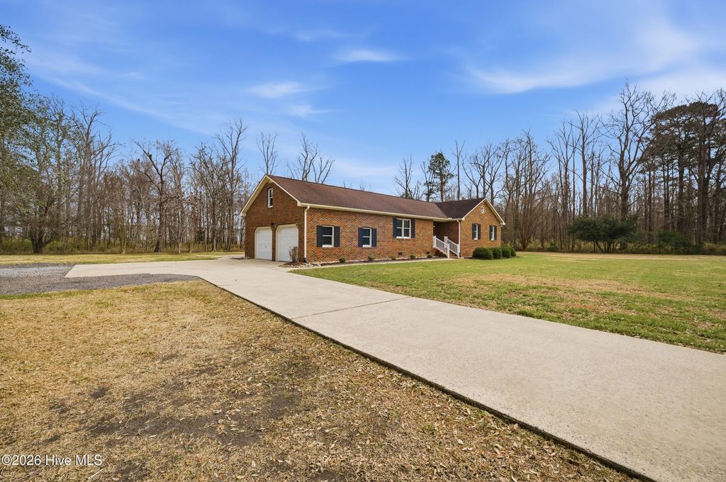 Photo of 1143 Harvey Point Road, Hertford, NC 27944 (MLS # 100555601)