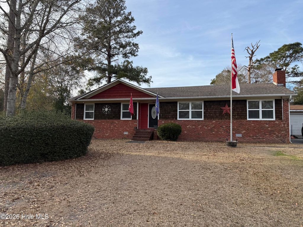 Photo of 7 Falcon Court, Castle Hayne, NC 28429 (MLS # 100551397)