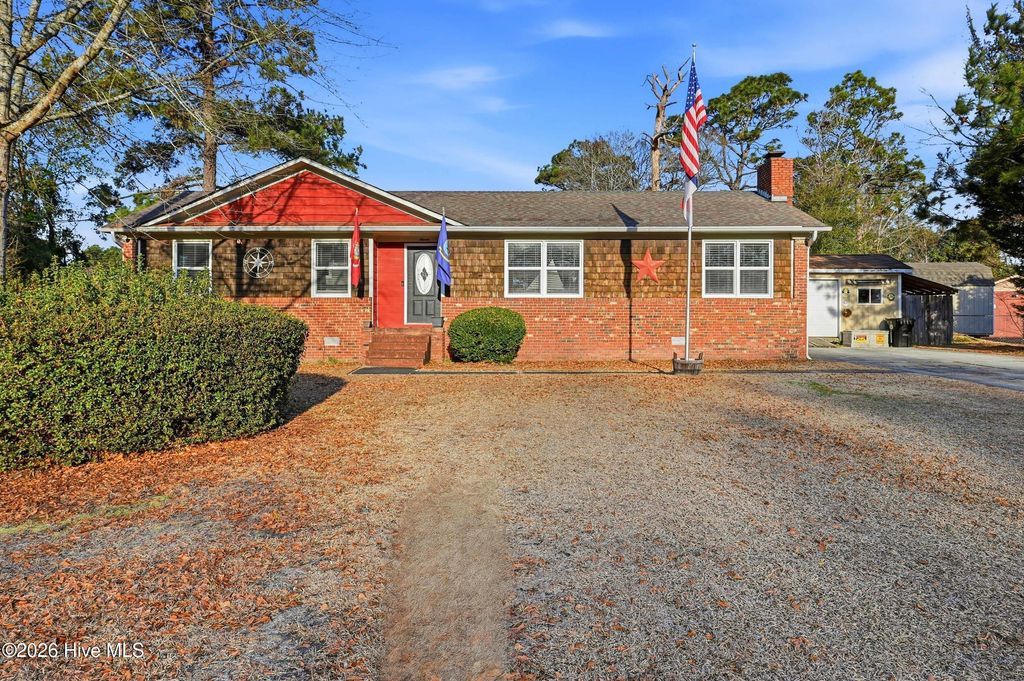 Photo of 7 Falcon Court, Castle Hayne, NC 28429 (MLS # 100551397)