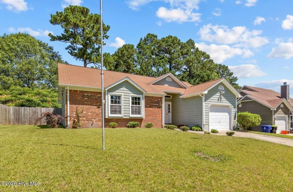 Photo of 2625 Idlebrook Circle, Midway Park, NC (MLS # 100572703)