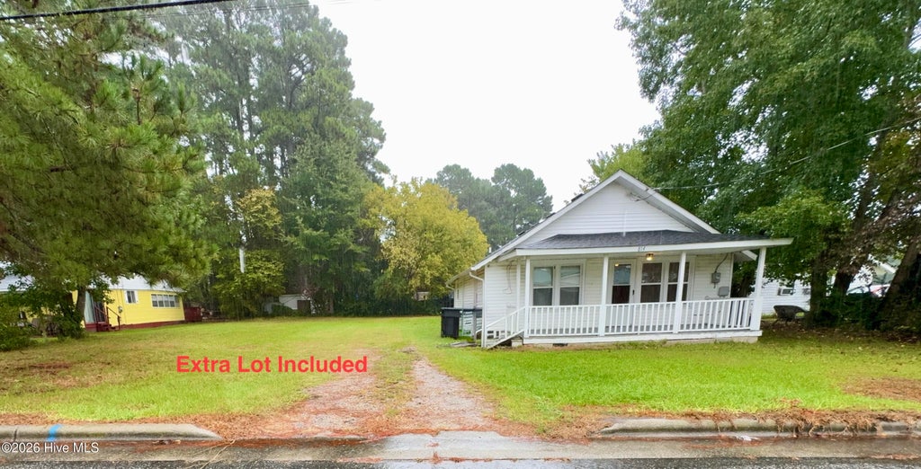 Photo of 814 Cardwell Street, Elizabeth City, NC 27909 (MLS # 100608334)