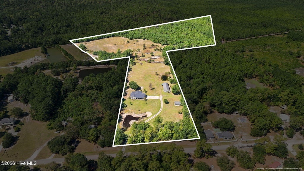 Photo of 217 Mccausley Road, Hubert, NC 28539 (MLS # 100604972)