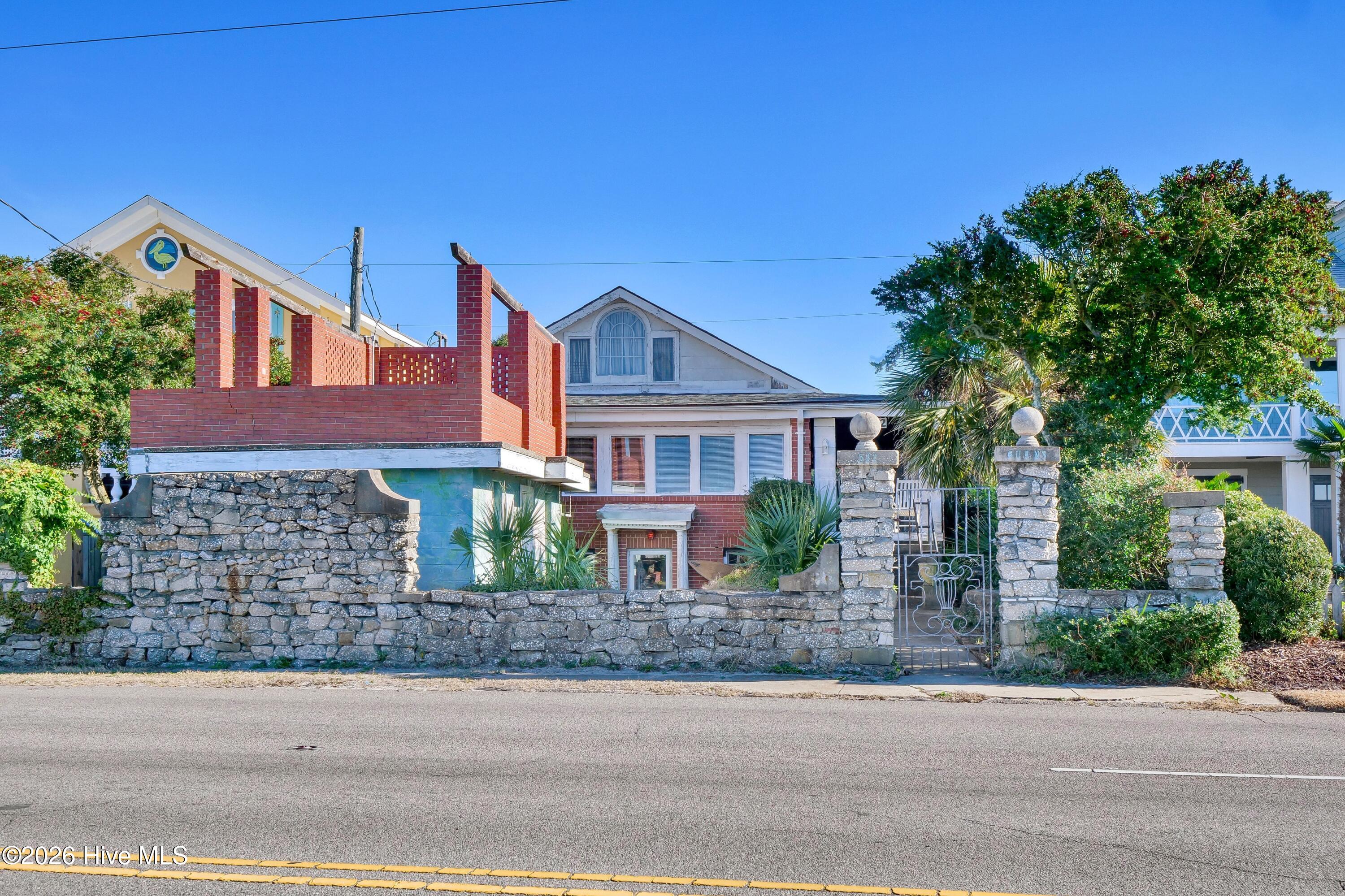 532 Waynick Boulevard