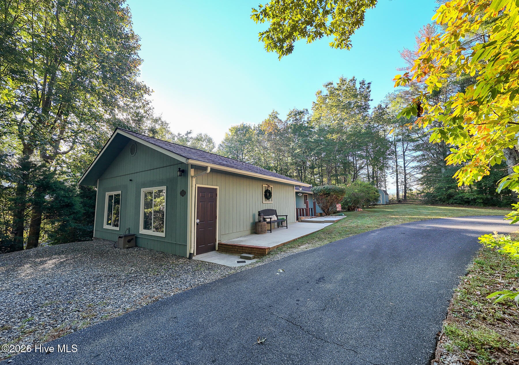 385 Dogwood Trail