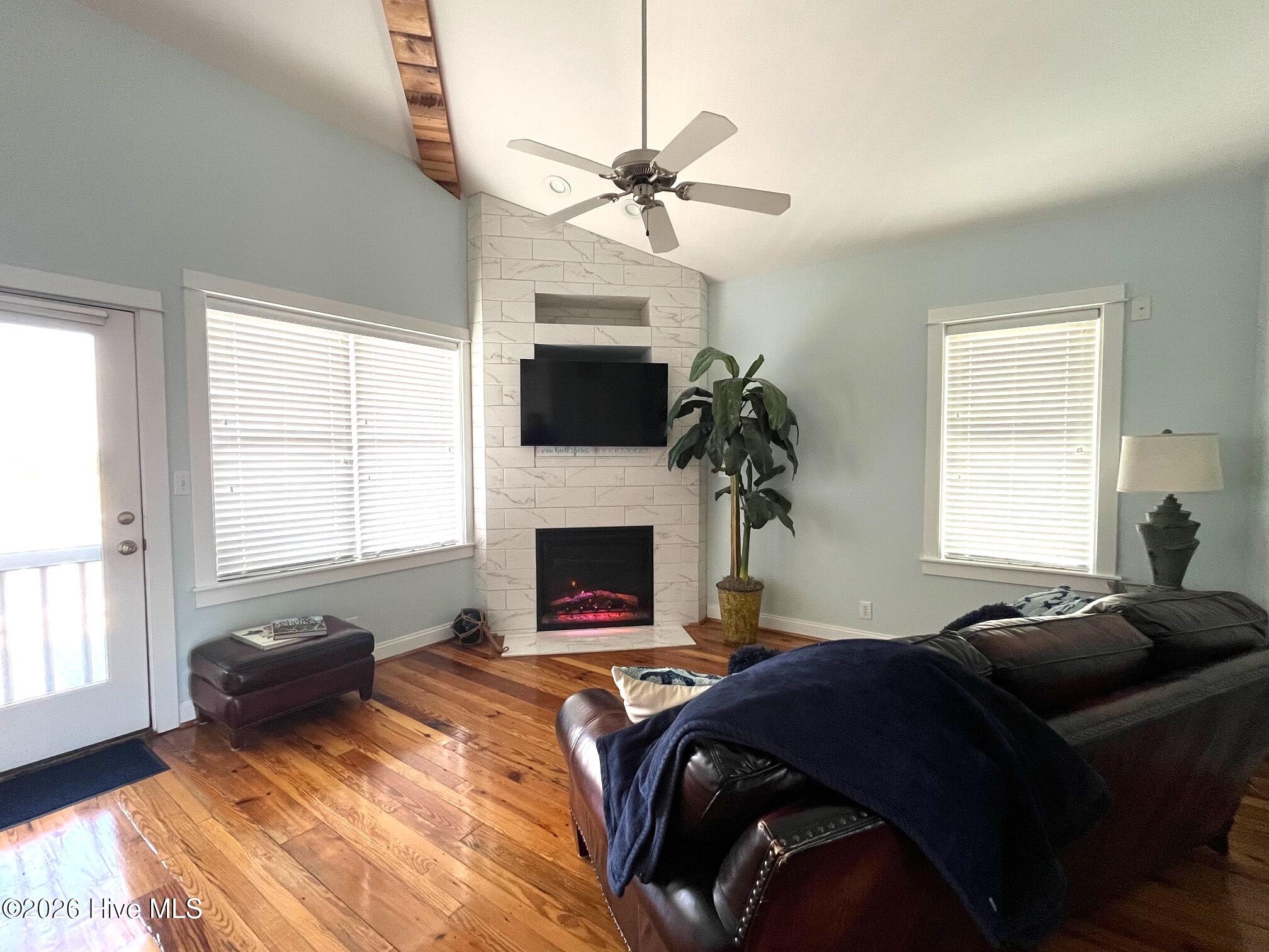 Listing image 37
