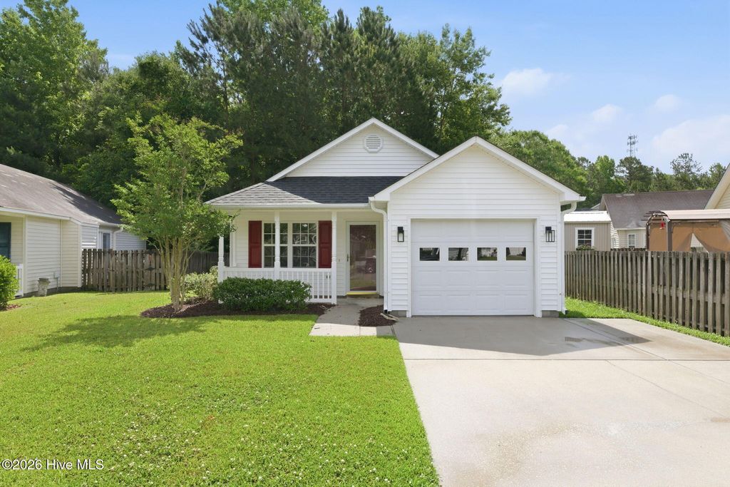 Photo of 227 Forest Park Drive, New Bern, NC 28562 (MLS # 100576967)