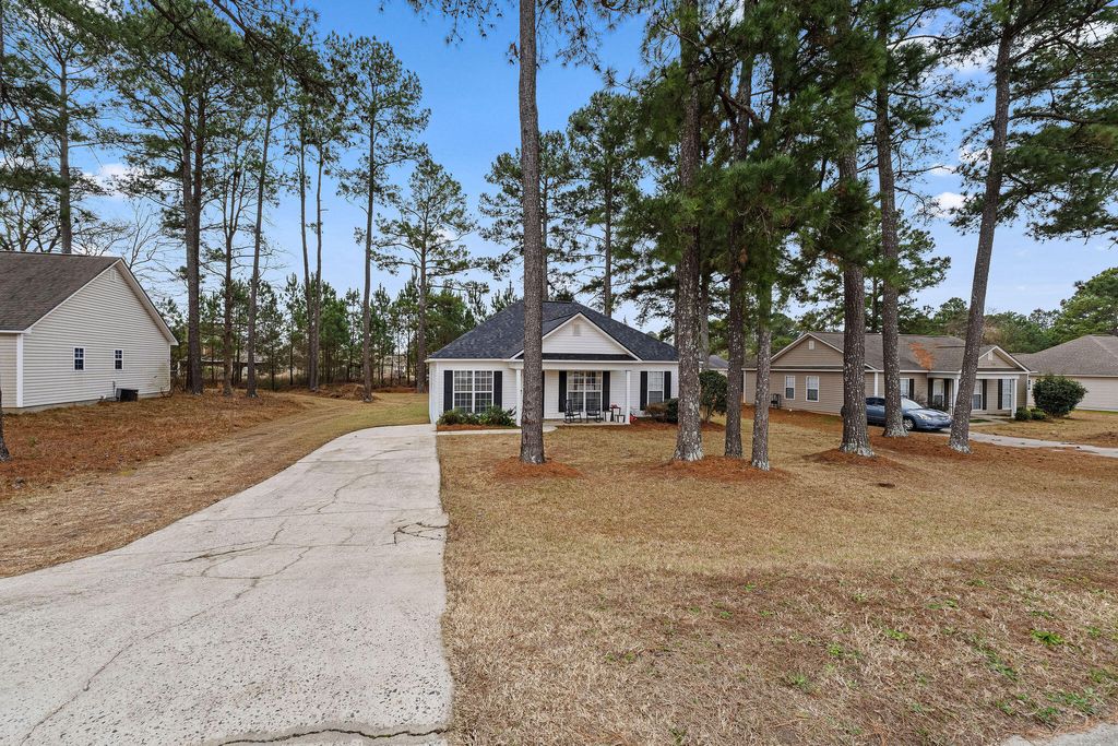 Photo of 149 NW Dupont Drive, Aiken, SC 29801 (MLS # 551417)