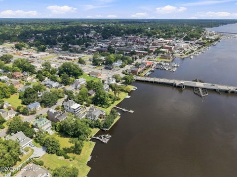 Tiny photo for 524 W Main Street, Washington, NC 27889 (MLS # 100602609)