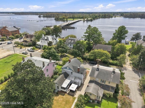 Tiny photo for 524 W Main Street, Washington, NC 27889 (MLS # 100602609)