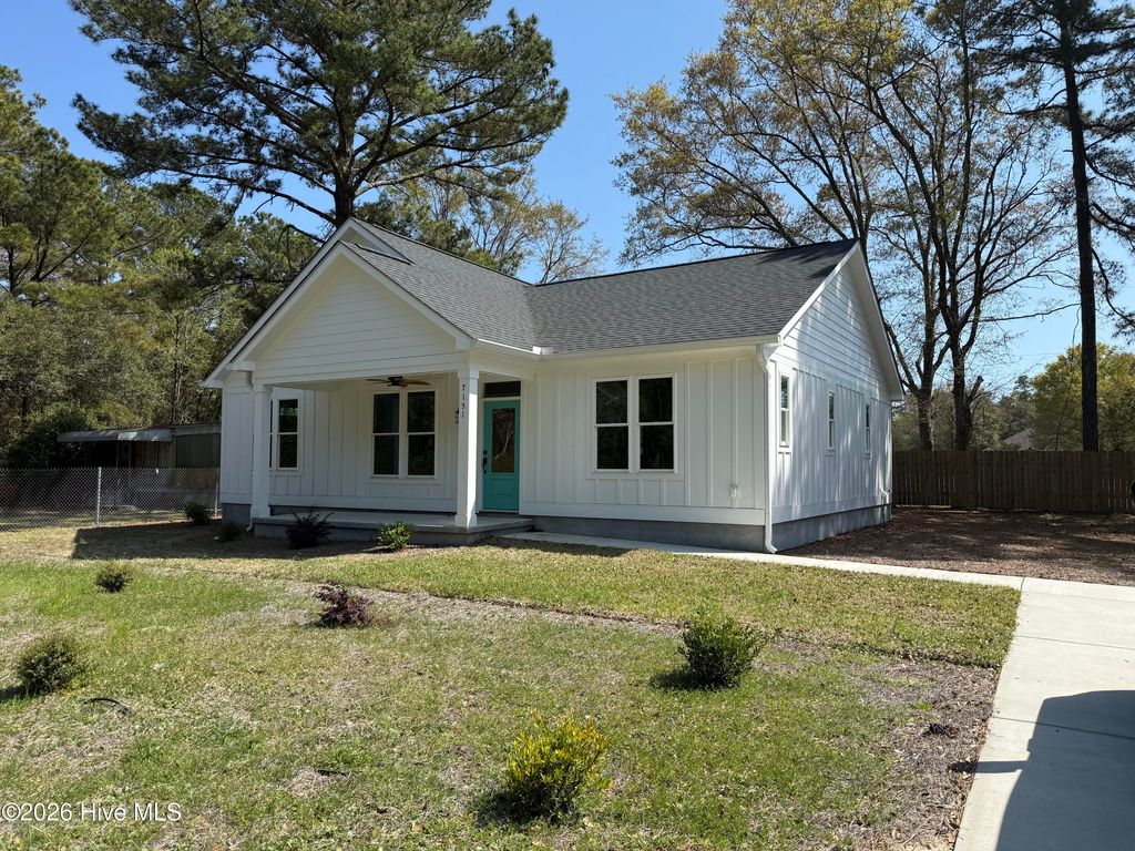Photo of 7151 Dale Avenue SW, Ocean Isle Beach, NC 28469 (MLS # 100564726)