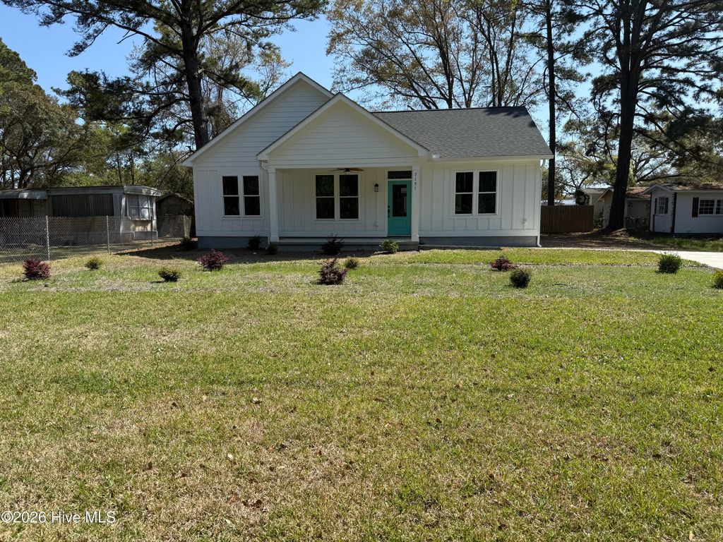 Photo of 7151 Dale Avenue SW, Ocean Isle Beach, NC 28469 (MLS # 100564726)