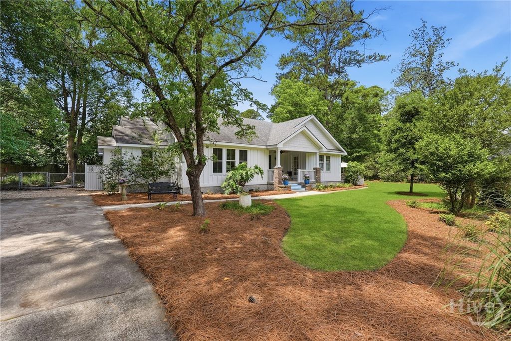 Photo of 29 Nancy Place, Savannah, GA 31406 (MLS # SA355597)