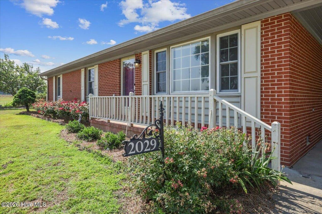 Photo of 2029 W Nc 403 Highway, Faison, NC 28341 (MLS # 100582216)