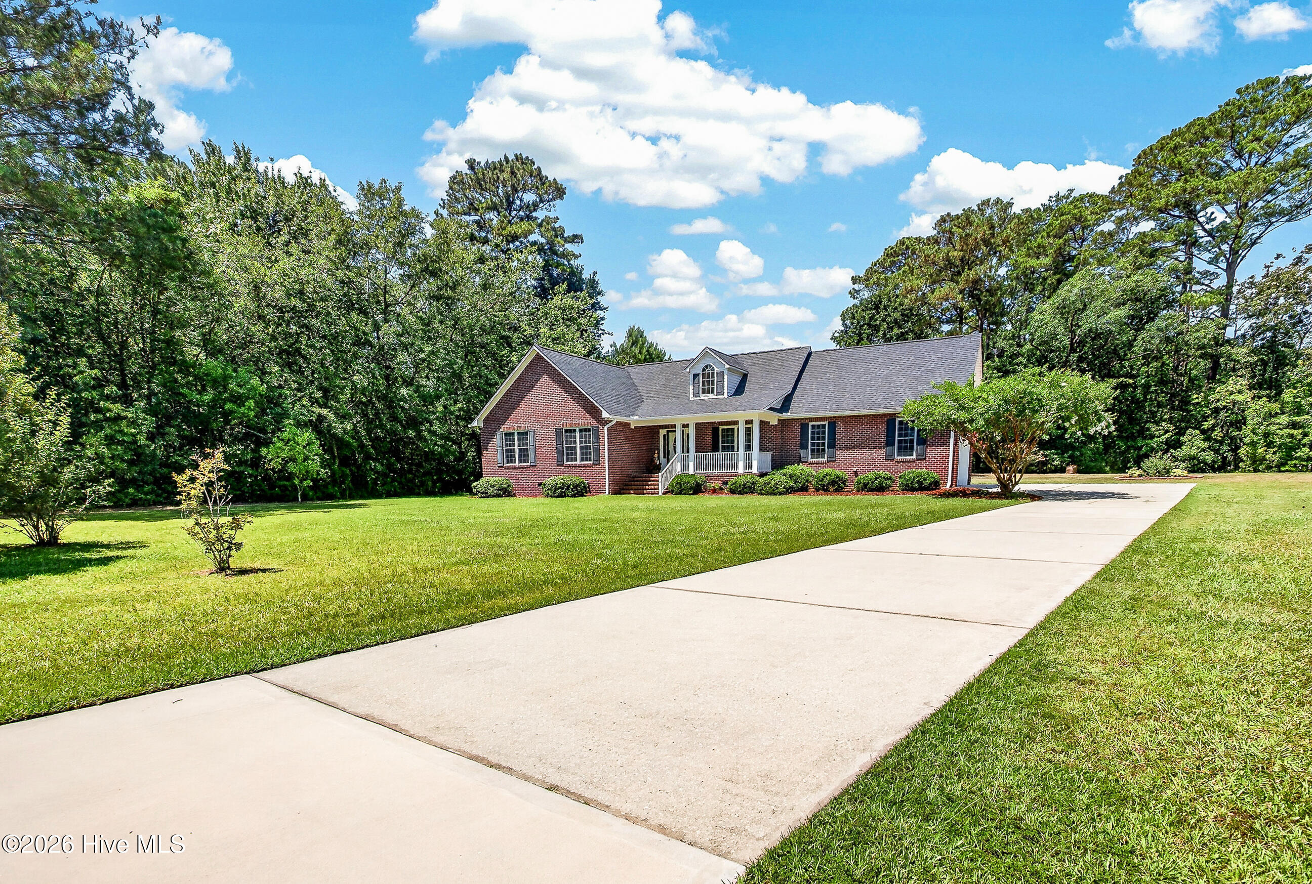 519 Carriage Lane