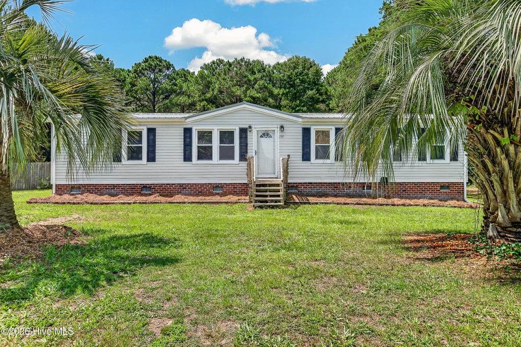 Photo of 102 Seabird Lane, Sneads Ferry, NC 28460 (MLS # 100597126)
