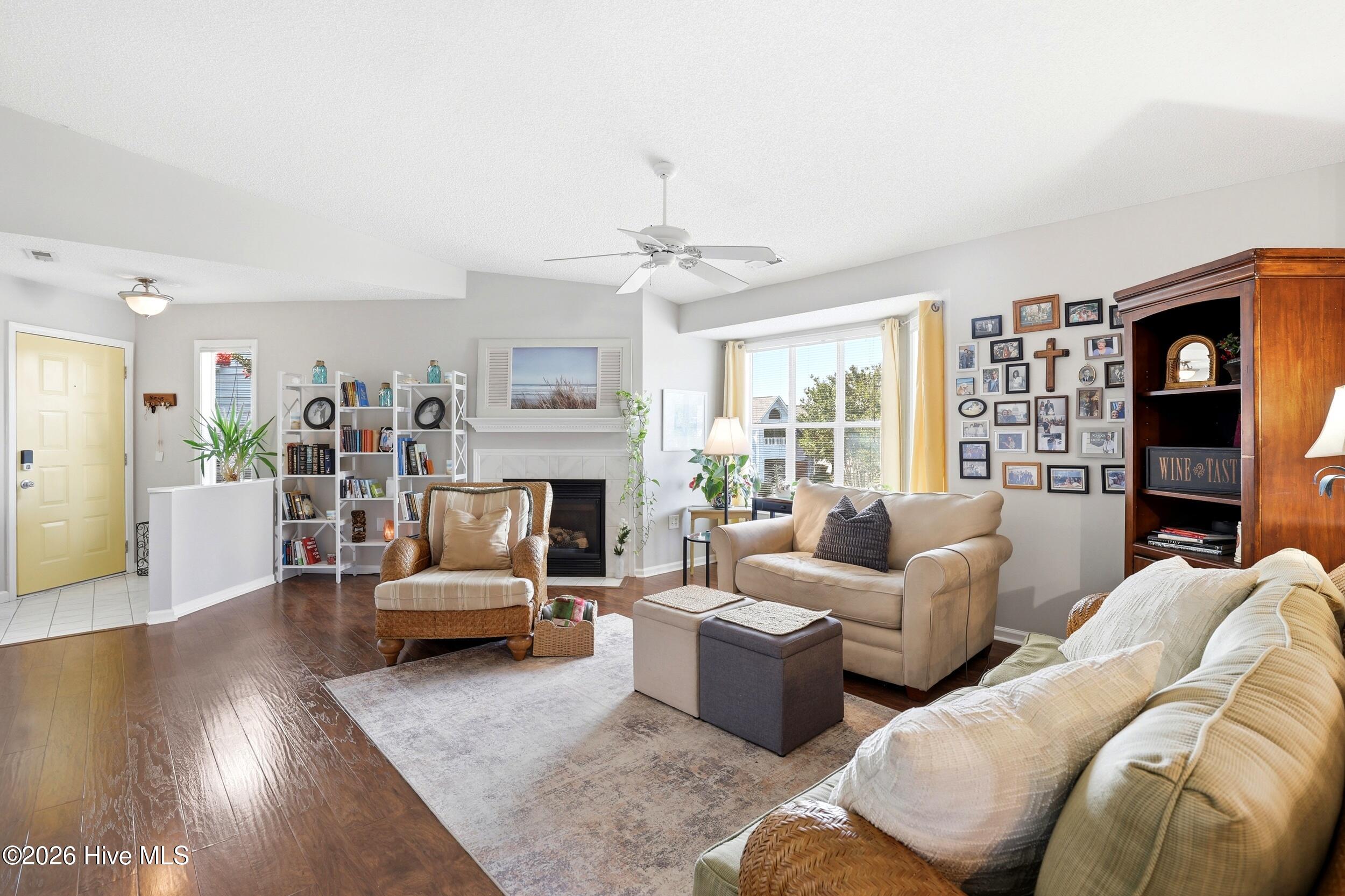 4146 Breezewood Drive Apt 203