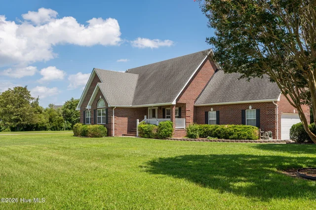 134 Soundside Estates Drive, photo 2 of 60