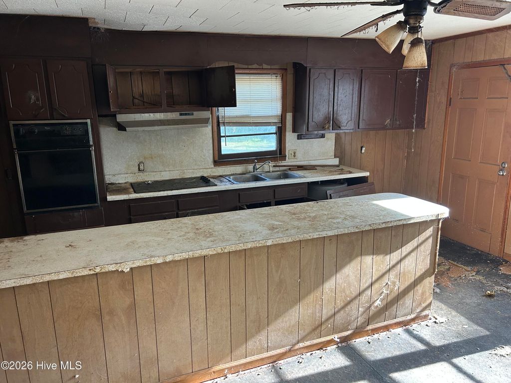 Photo of 321 Pine Street, Kinston, NC 28501 (MLS # 100572521)