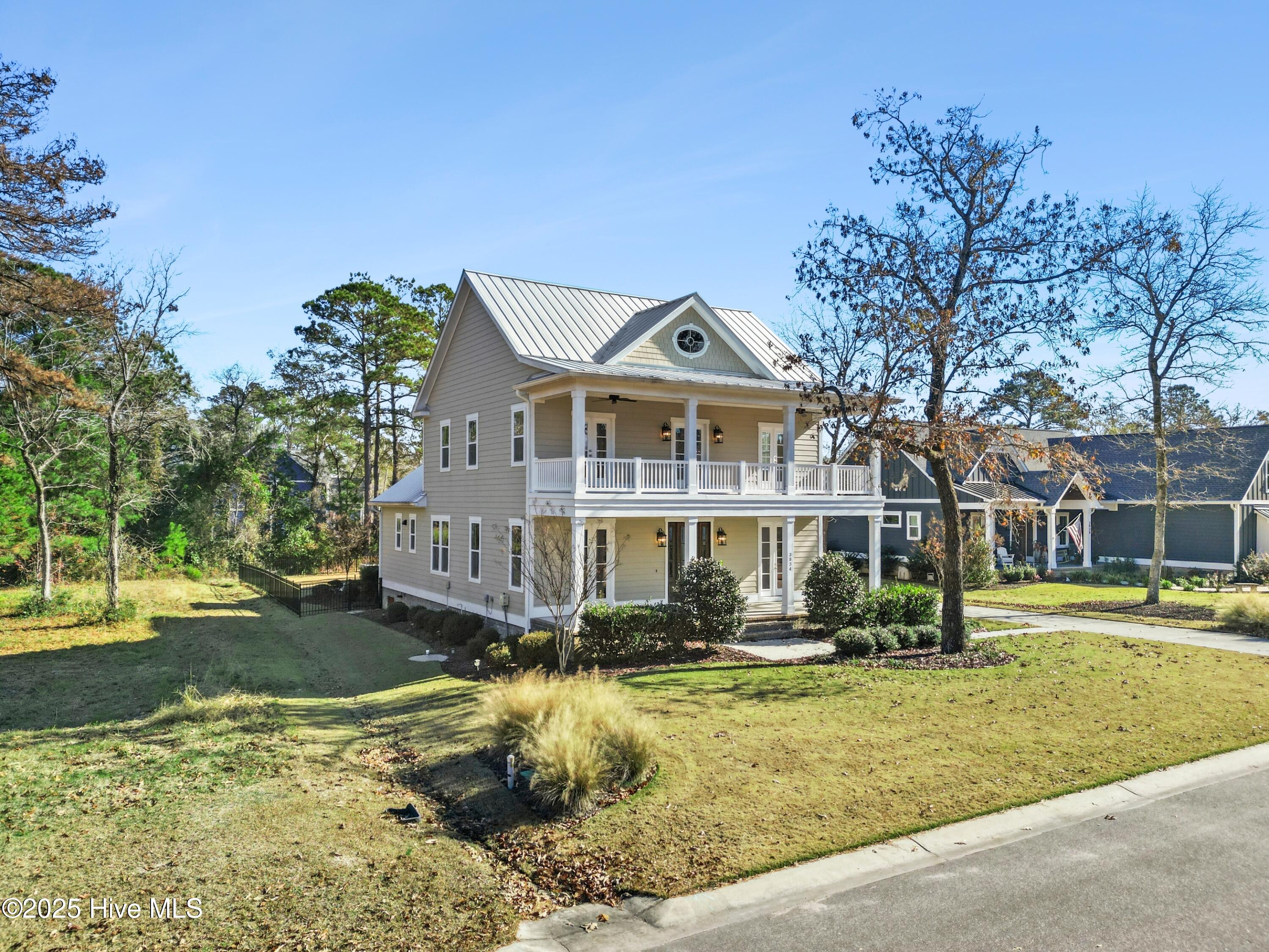 3834 Crab Catcher Loop NE