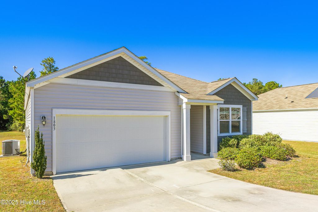 Photo of 1803 St Patricks Court SE, Bolivia, NC 28422 (MLS # 100538359)