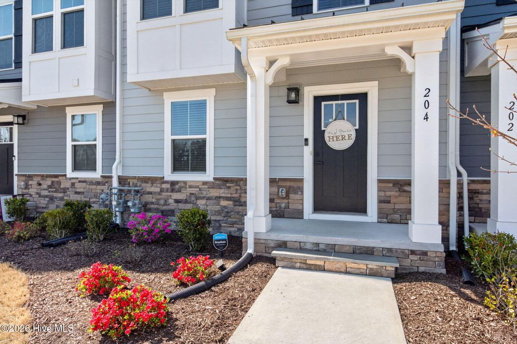 Photo of 204 Lydia Street, Moyock, NC 27958 (MLS # 100567912)