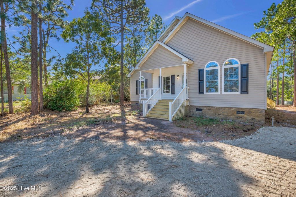 Photo of 1040 Fillmore Street, Southport, NC 28461 (MLS # 100537986)