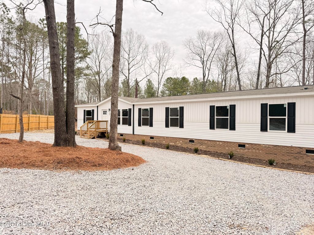 Photo of 185 Deforest Drive, Carthage, NC 28327 (MLS # 100551006)