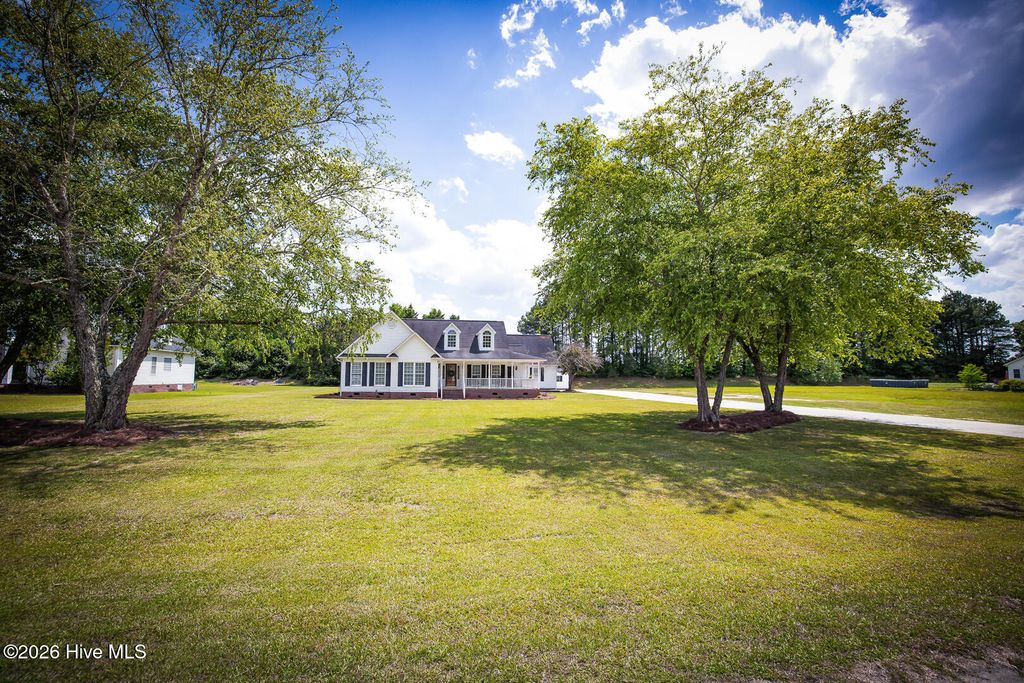 Photo of 35 Cypress Trail Lane, Clinton, NC 28328 (MLS # 100574848)