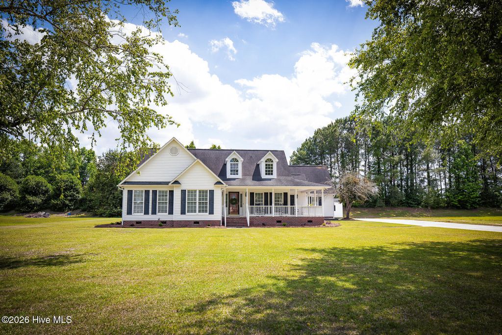 Photo of 35 Cypress Trail Lane, Clinton, NC 28328 (MLS # 100574848)
