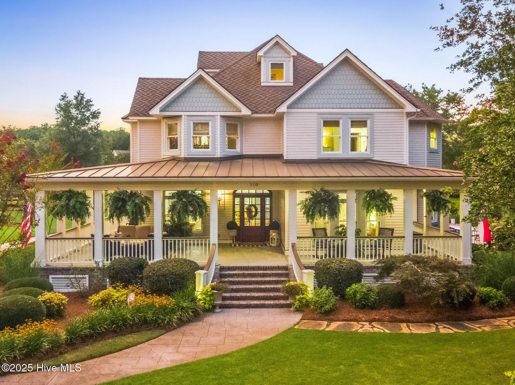 Photo of 110 Seven Oaks Court, Hampstead, NC 28443 (MLS # 100521788)