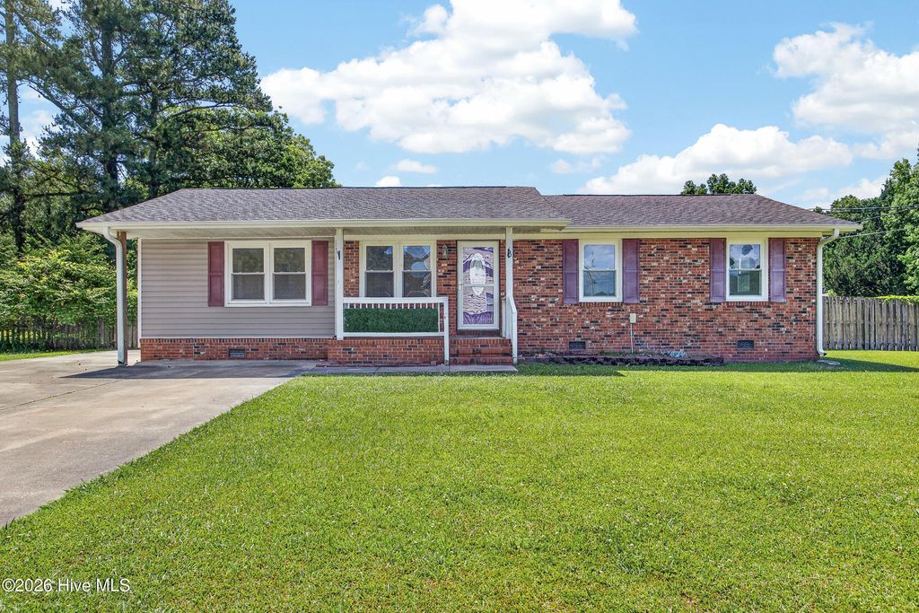 Photo of 8 Sheffield Road, Jacksonville, NC 28546 (MLS # 100571557)