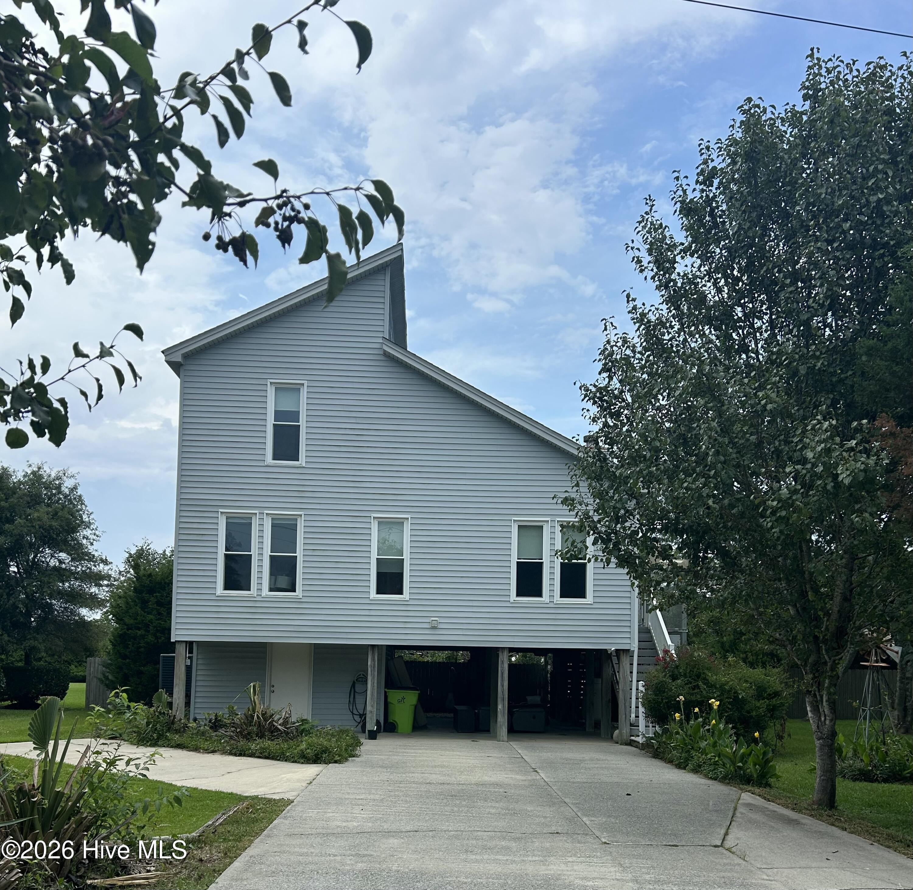 100 Longview Court