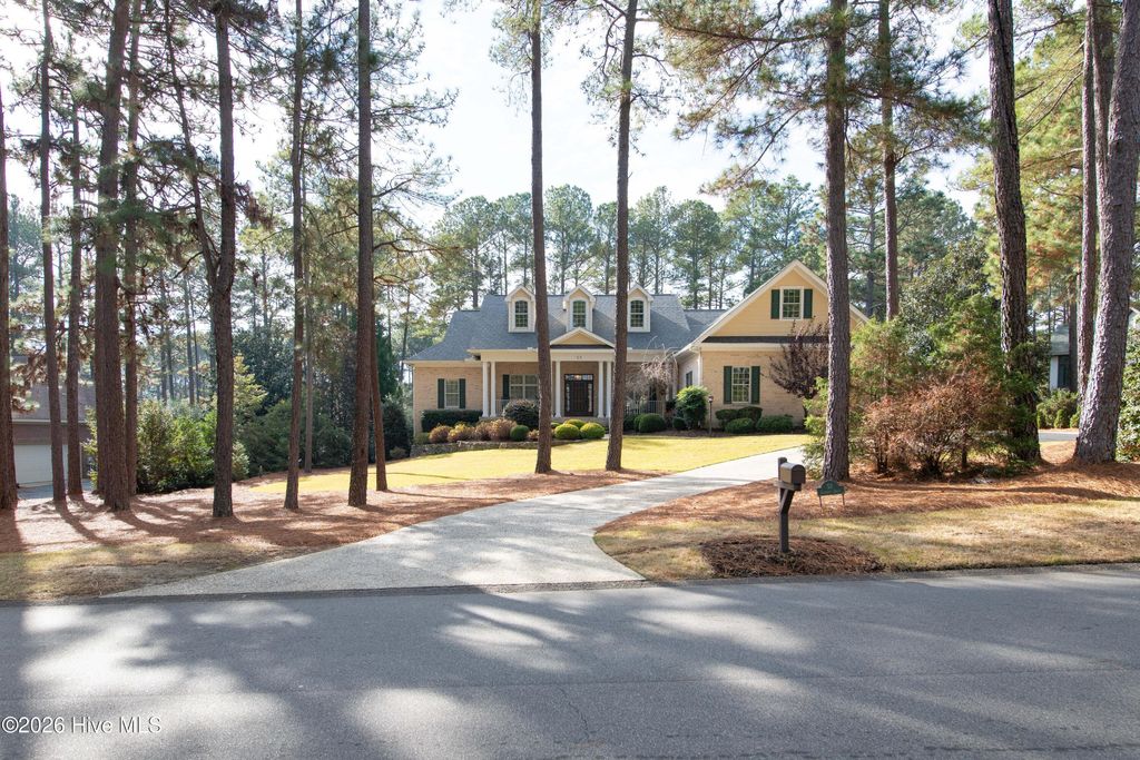 Photo of 53 Glasgow Drive, Pinehurst, NC 28374 (MLS # 100554612)