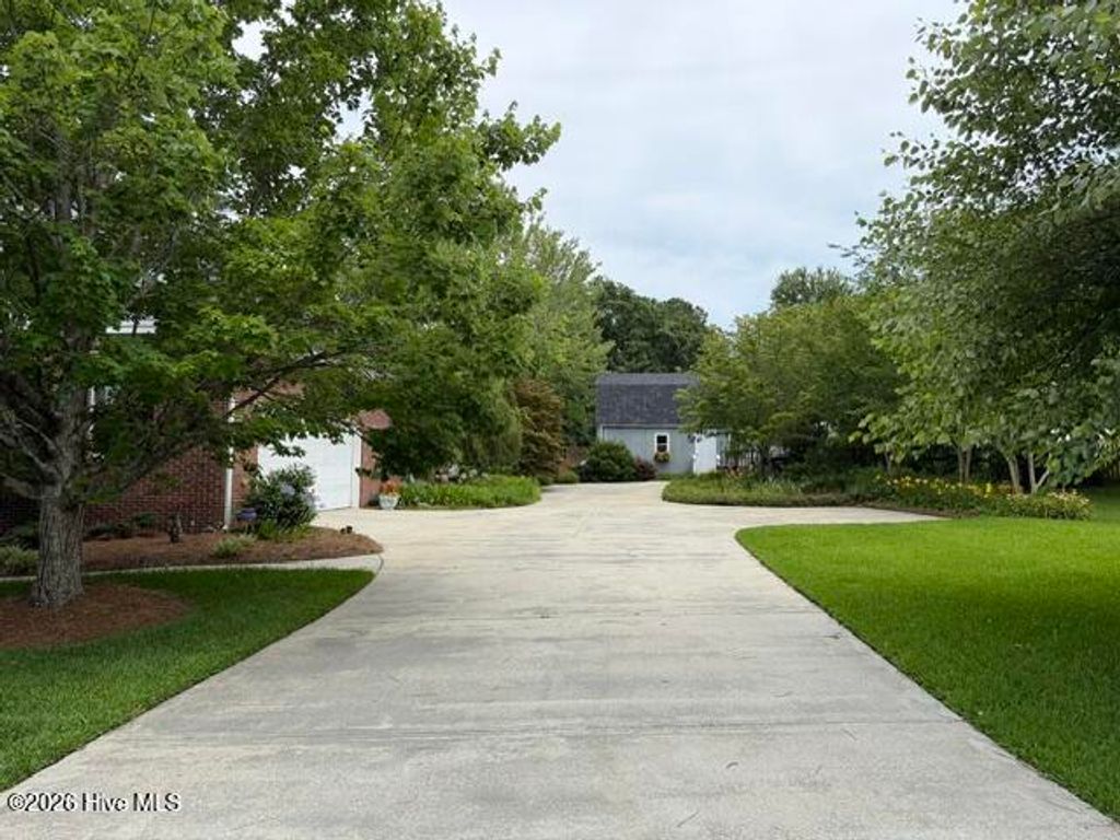 Photo of 640 Magnolia Drive, Thomson, GA 30824 (MLS # 100582698)