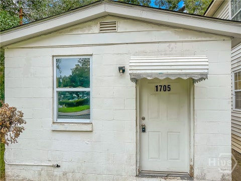 Homes For Rent - 1705 Augusta Avenue<br/> Savannah, GA 31415