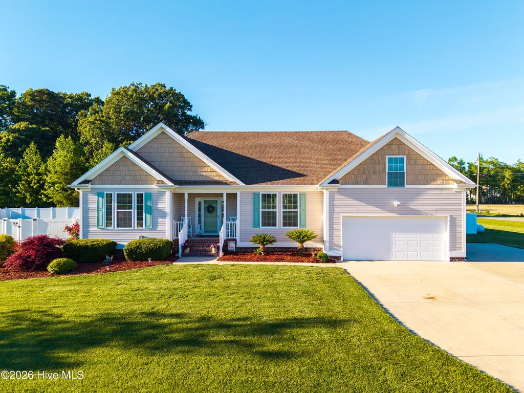 Photo of 121 New Colony Drive, Moyock, NC 27958 (MLS # 100570537)