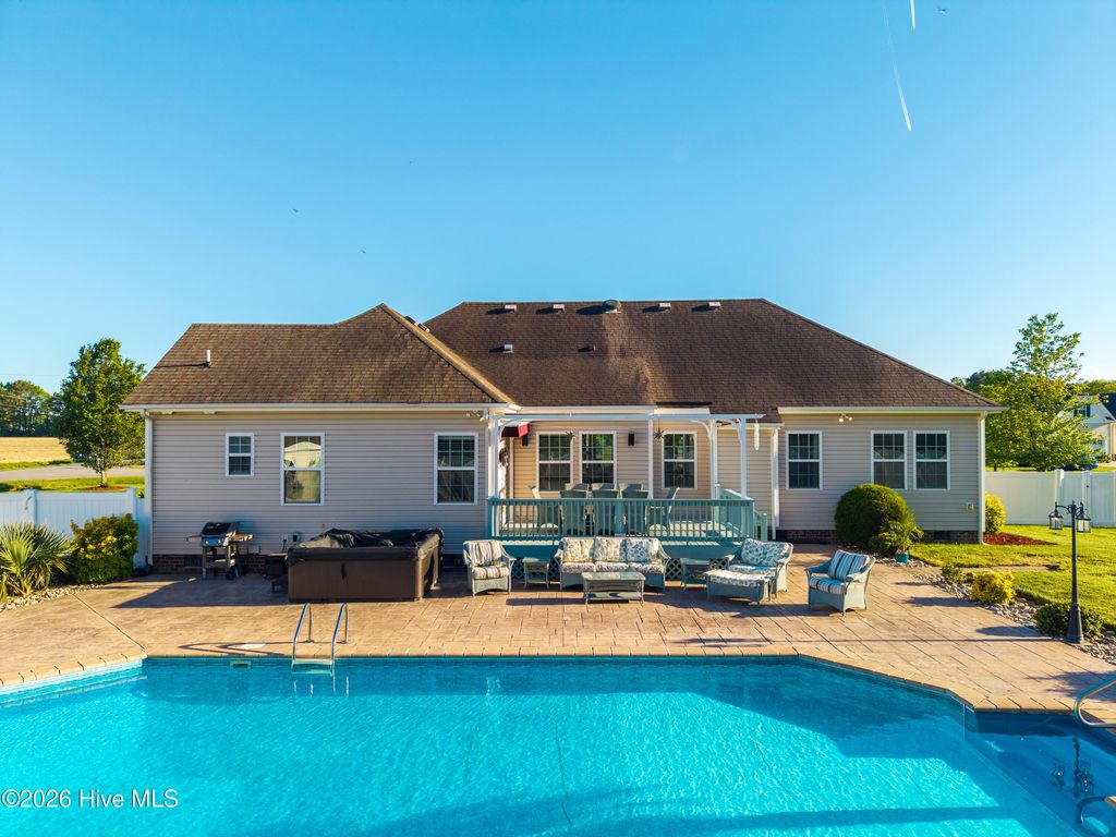 Photo of 121 New Colony Drive, Moyock, NC 27958 (MLS # 100570537)