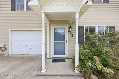 Tiny photo for 228 Smallwood Road, Hubert, NC 28539 (MLS # 100590585)