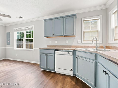 Tiny photo for 228 Smallwood Road, Hubert, NC 28539 (MLS # 100590585)