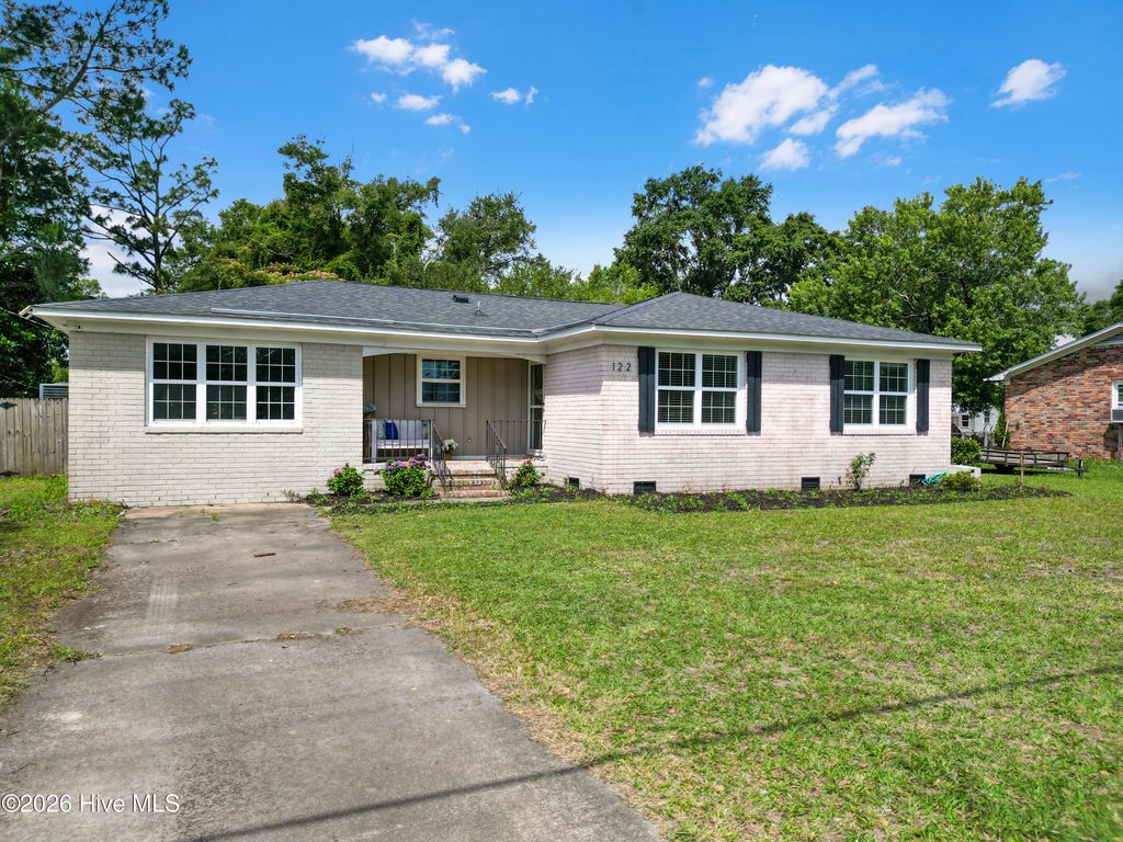 Photo of 122 Spartan Road, Wilmington, NC 28405 (MLS # 100579064)