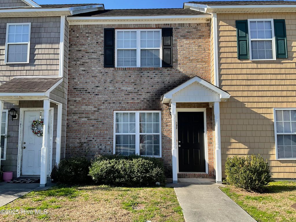 Photo of 103 Bridgewood Drive, Jacksonville, NC 28546 (MLS # 100557038)