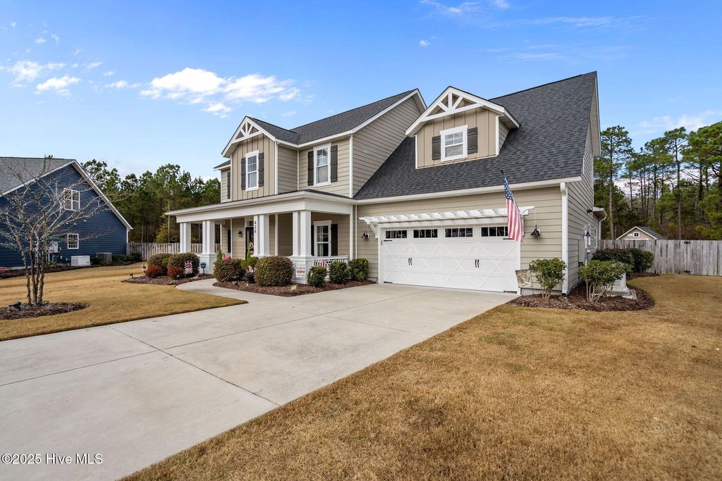 Photo of 426 Canter Crest Road, Hampstead, NC 28443 (MLS # 100543629)