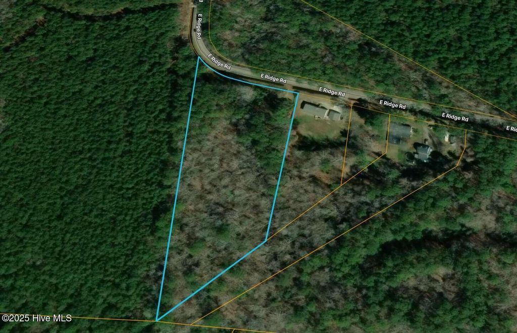 Photo of 216 E Ridge Road, Moyock, NC 27958 (MLS # 100544765)