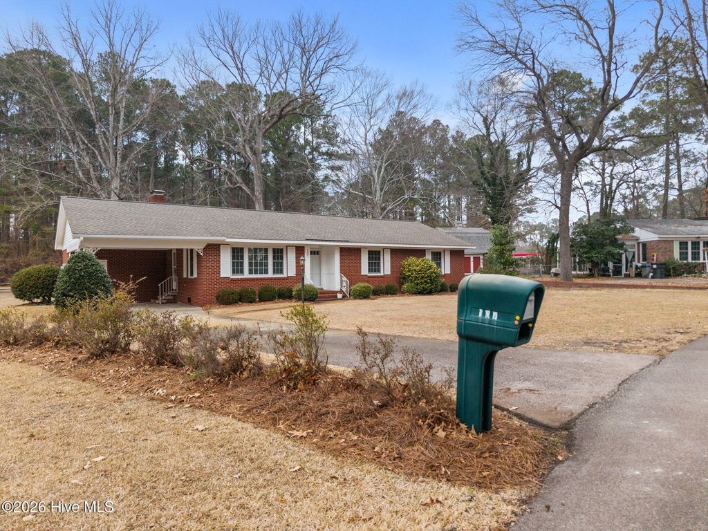 Photo of 107 Ridgewood Circle, Washington, NC 27889 (MLS # 100556080)
