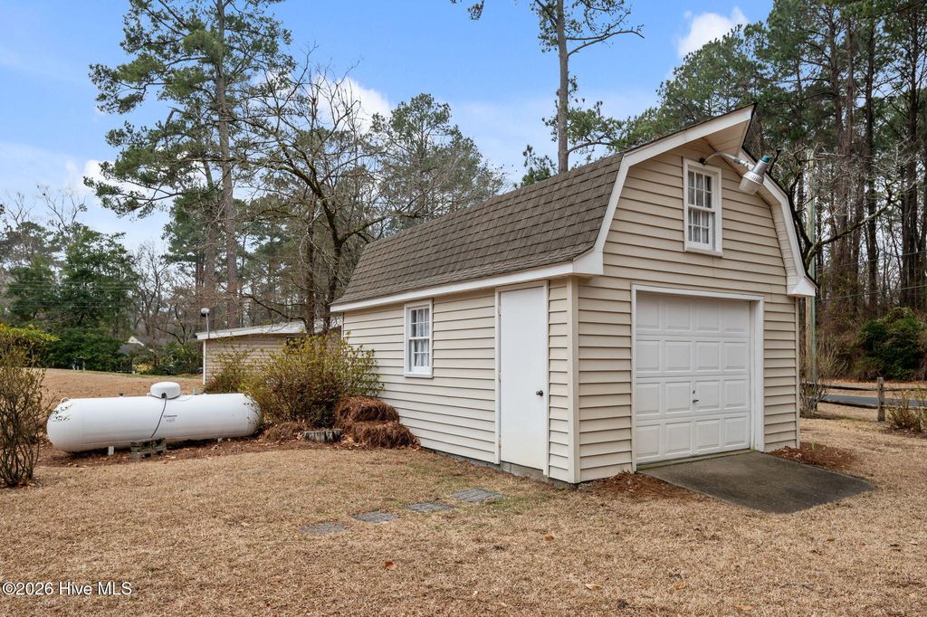 Photo of 107 Ridgewood Circle, Washington, NC 27889 (MLS # 100556080)