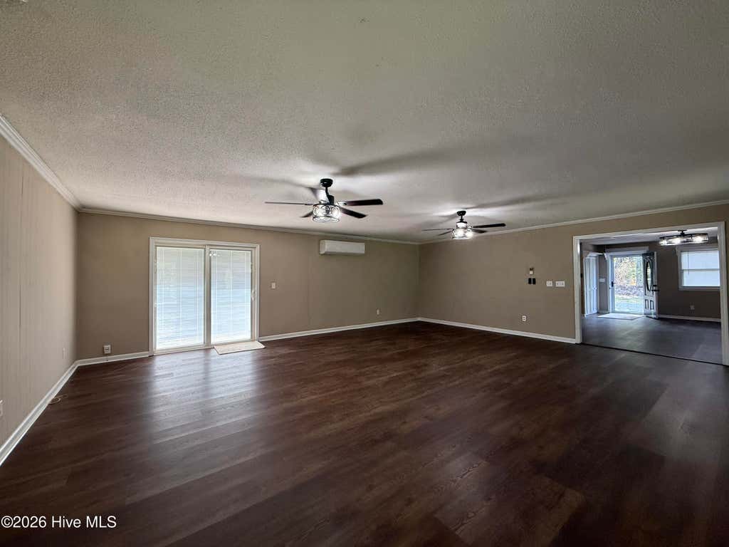 Photo of 818 Ridge Avenue, Thomson, GA 30824 (MLS # 100598832)